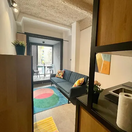 Inbp110 Studio #freeparking Budapešť